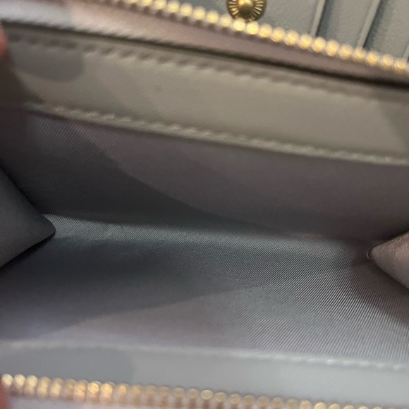 Tory Burch Gray Quilted Wallet - Picture 4 of 5